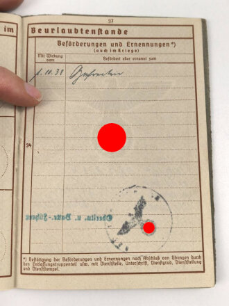 Wehrpaß Heer, Zweitschrift, eingestellt am 4. November 1937 bei Artillerie Regiment 30