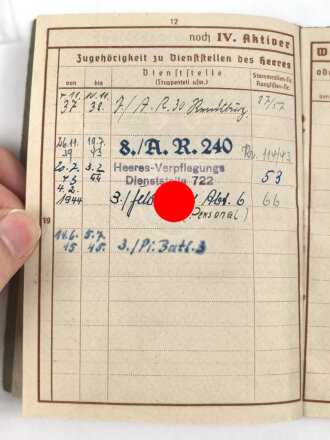 Wehrpaß Heer, Zweitschrift, eingestellt am 4. November 1937 bei Artillerie Regiment 30