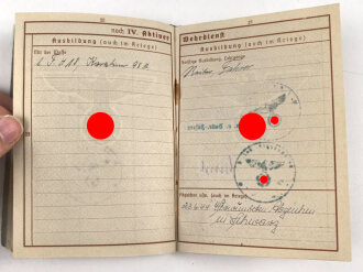 Wehrpaß Heer, Zweitschrift, eingestellt am 4. November 1937 bei Artillerie Regiment 30