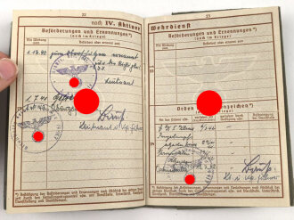Wehrpaß Heer, eingestellt am 3.5.40 bei Schützen Ersatz Btl. 4 Iserlohn.