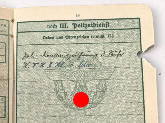 Polizei Dienstpaß eines Angehörigen aus Linz, ausgestellt 1940