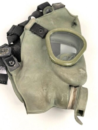 Jugoslawien, Gasmaske / ABC Schutzmaske M1. Gummi weich, riecht
