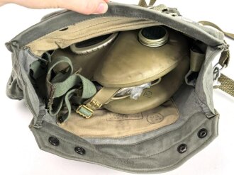 Polen, Gasmaske / Schutzmaske MP-4. Komplett mit Zubehör in Bereitschaftstasche