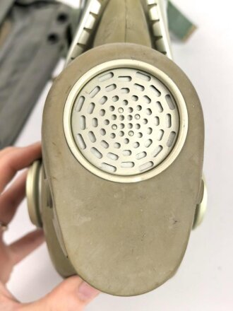 Polen, Gasmaske / Schutzmaske MP-4. Komplett mit Zubehör in Bereitschaftstasche