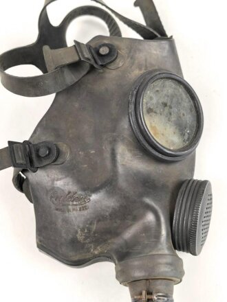 Belgien, Gasmaske für Zivilbevölkerung " Englebert Mod. E.2-339" Gummi weich, ungereinigt, datiert 1939
