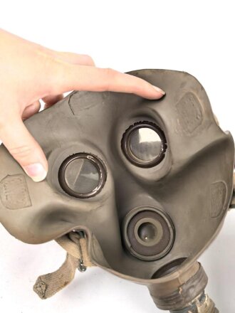 Italien, Gasmaske Modell O.39 datiert 1940. Gummi weich