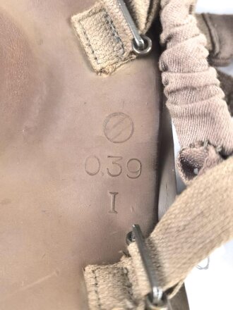 Italien, Gasmaske Modell O.39 datiert 1940. Gummi weich