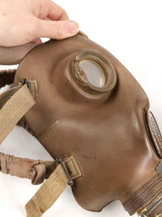 Italien, Gasmaske Modell O.39 datiert 1940. Gummi weich