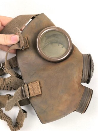 Italien, Gasmaske Modell P.C.35 . Gummi weich