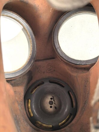 Tschechoslowakei 2. Weltkrieg, Gasmaske VZ35 mit Filter in gutem Zustand, als Beutestück übernommen für Luftschutzzwecke