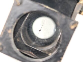 Ersatzteil für ein optisches Gerät. Schweres Stück ohne Bezeichnung, Durchmesser des Messingeinblicks 51mm