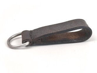 Aufschiebeschlaufe für ein Koppel der Waffen SS. Markiert "SS 48/ 38 RZM". getragenes Stück