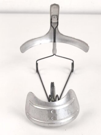Deutschland nach 1945, Gasmaskenspanner aus Aluminium ,...