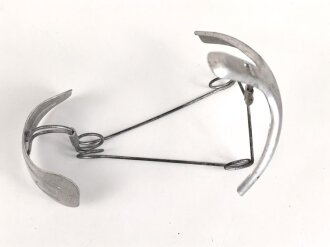 Deutschland nach 1945, Gasmaskenspanner aus Aluminium , datiert 1960