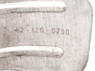 Deutschland nach 1945, Gasmaskenspanner aus Aluminium , datiert 1960