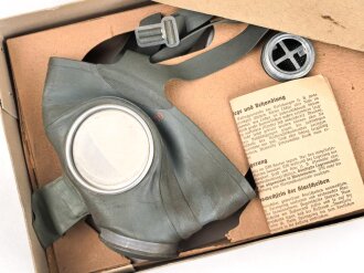 Volksgasmaske 40 in originaler Umverpackung, mit Gebrauchsanweisung