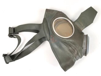 Volksgasmaske 40 in originaler Umverpackung, mit Gebrauchsanweisung