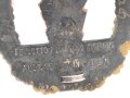Minensucher Kriegsabzeichen, Hersteller "Fec. Adolf Bock - Ausf. Schwerin Berlin" Rückseitig mit Trägernamen versehen und " erhaben" geklopft. Gute vergoldung