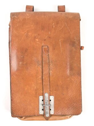Kartentasche Luftwaffe. getragenes Kammerstück der "Flieger Ersatz Abteilung 25", datiert 1935