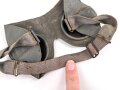 Brille Wehrmacht aus graublauem Leder  mit leicht getönten Gläsern. Getragenes Stück