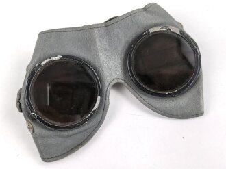 Brille Wehrmacht aus graublauem Leder  mit leicht...