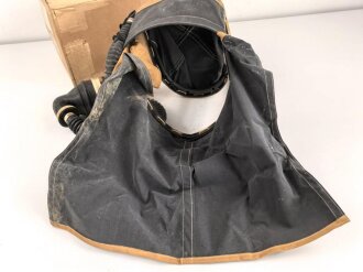 Großbritannien 2.Weltkrieg, Hospital Respirator, Gasmaske für Kopfverletzte. Ungereinigt, datiert 1944. In der originalen Umverpackung
