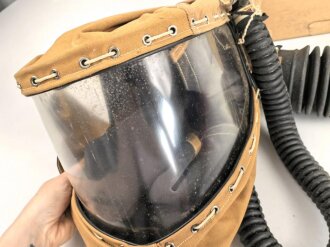 Großbritannien 2.Weltkrieg, Hospital Respirator, Gasmaske für Kopfverletzte. Ungereinigt, datiert 1944. In der originalen Umverpackung