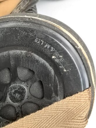 Großbritannien 2.Weltkrieg, Hospital Respirator, Gasmaske für Kopfverletzte. Ungereinigt, datiert 1944. In der originalen Umverpackung