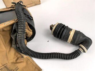 Großbritannien 2.Weltkrieg, Hospital Respirator, Gasmaske für Kopfverletzte. Ungereinigt, datiert 1944. In der originalen Umverpackung