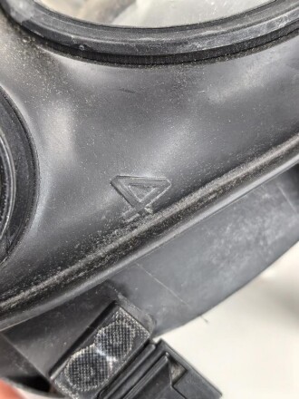 Großbritannien, ABC Schutzmaske S-10  Respirator , Hersteller AVON 1989. Der Filter datiert 1981. Gummi weich, guter Gesamtzustand