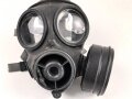 Großbritannien, ABC Schutzmaske S-10  Respirator , Hersteller AVON 1989. Der Filter datiert 1981. Gummi weich, guter Gesamtzustand