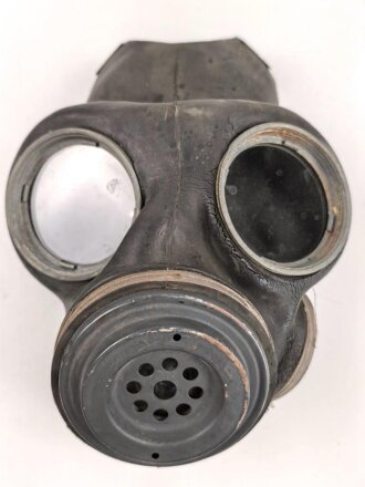 Großbritannien, MKII Lightweight Service Respirator. D-Day gas mask . Dated 1943