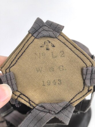 Großbritannien, MKII Lightweight Service Respirator. D-Day gas mask . Dated 1943