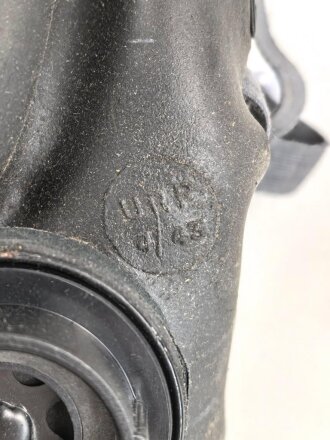 Großbritannien, MKII Lightweight Service Respirator. D-Day gas mask. Dated 1944, very good condition