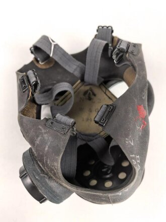 Großbritannien, MKII Lightweight Service Respirator. D-Day gas mask. Dated 1944, very good condition