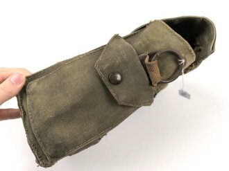 Großbritannien WWII, Carrying bag for MKII Lightweight Service Respirator. D-Day gas mask . Used condition, no strap