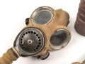 Großbritannien WWII, MK IV Gasmask with extra long tube and filter. Uncleaned, good condition