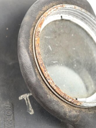 Großbritannien WWII, MK V Gasmask. Uncleaned, dated 1939