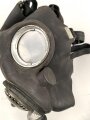 Großbritannien WWII, MK V Gasmask. Uncleaned, dated 1939