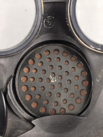 Großbritannien , MK VI Gasmask. Uncleaned, dated 1961.