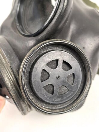 Großbritannien , MK VI Gasmask. Uncleaned, dated 1961.