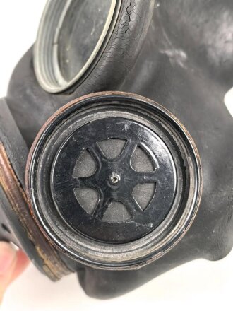 Großbritannien , MK VI Gasmask. Uncleaned, dated 1965.