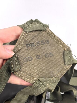 Großbritannien , MK VI Gasmask. Uncleaned, dated 1965.