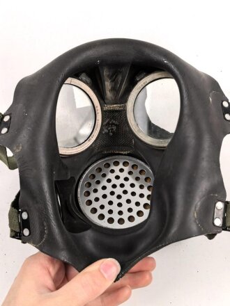Großbritannien , MK VI Gasmask. Uncleaned, dated 1965.