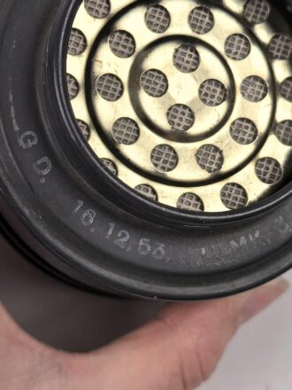 Großbritannien , Filter für eine Gasmaske " L. MK. 3. " datiert 1953