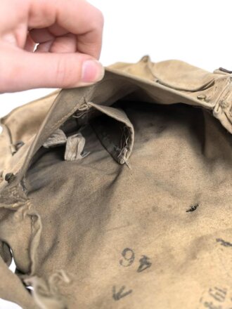 Großbritannien WWI, Gasmaskentasche für " Small box respirator" . getragenes Stück, datiert 1917
