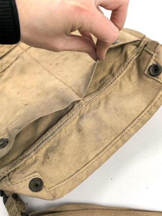 Großbritannien, Gasmaskentasche für " Gasmaske MK IV" . getragenes Stück, datiert 1924