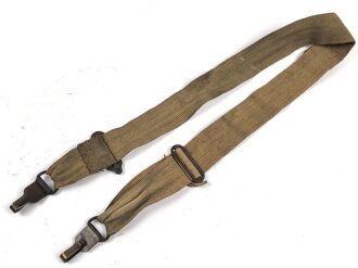 Großbritannien , Trageriemen zur Gasmaskentasche für " Gasmaske MK V" . getragenes Stück , datiert 1941
