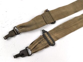 Großbritannien , Trageriemen zur Gasmaskentasche für " Gasmaske MK V" . getragenes Stück , datiert 1941