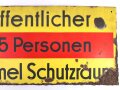 Luftschutz Emailleschild " Öffentlicher Sammel Schutzraum 125 Personen" Maße 39 x 80cm, ungereinigtes Stück